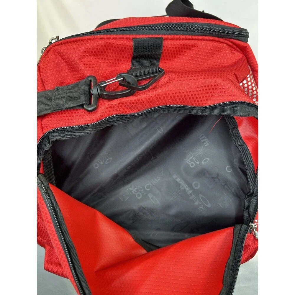 Oakley duffel bag
